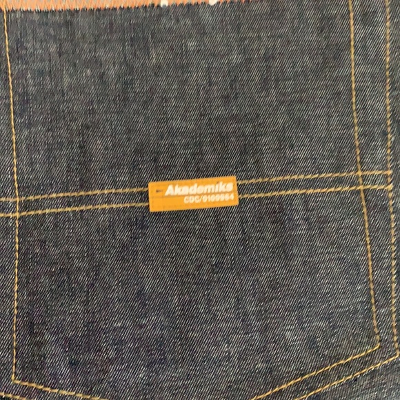 Jeans - Picture 4 of 4